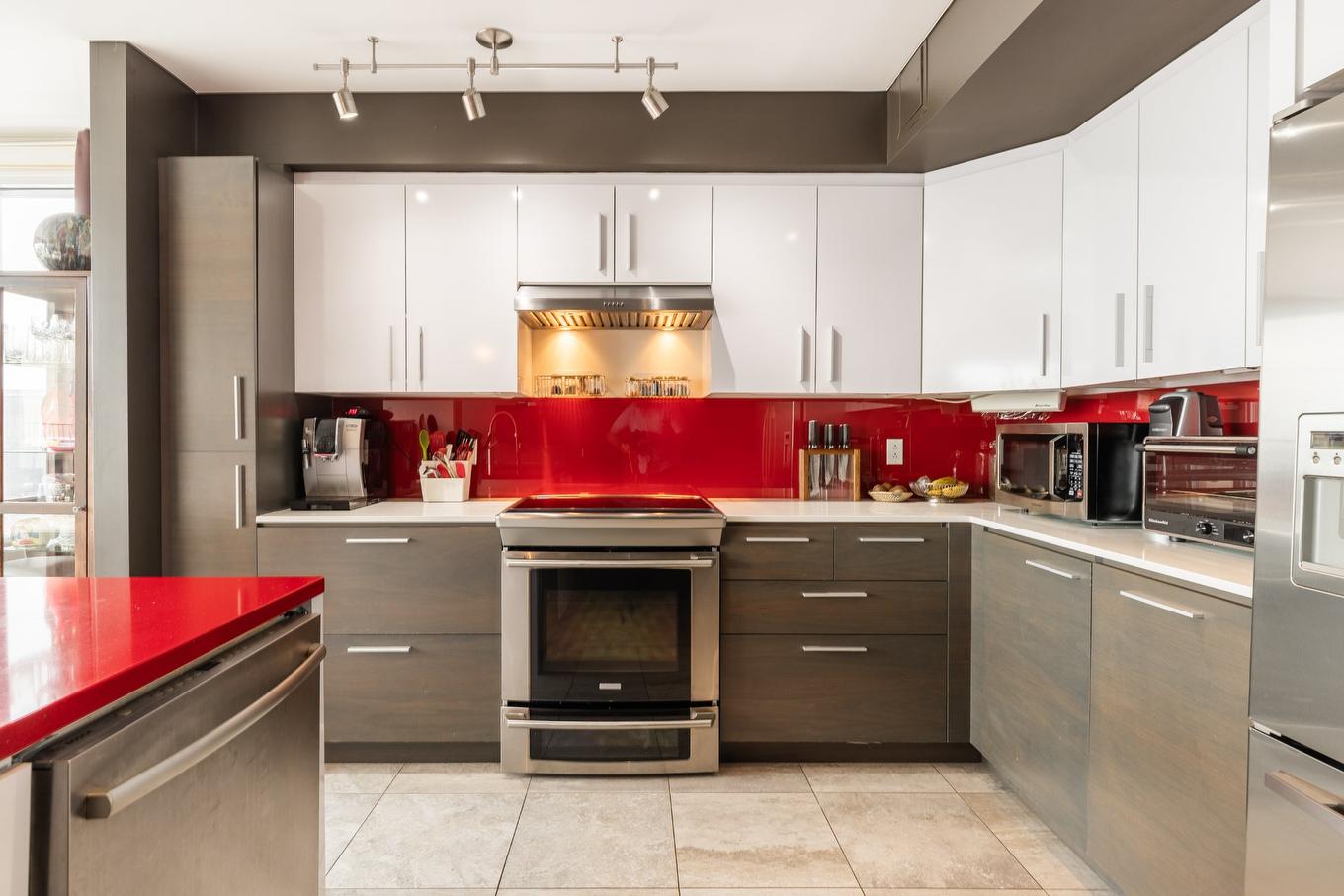 Cuisine - 508-2118 Rue St-Dominique, Montréal (Ville-Marie), QC - Indoor Photo Showing Kitchen