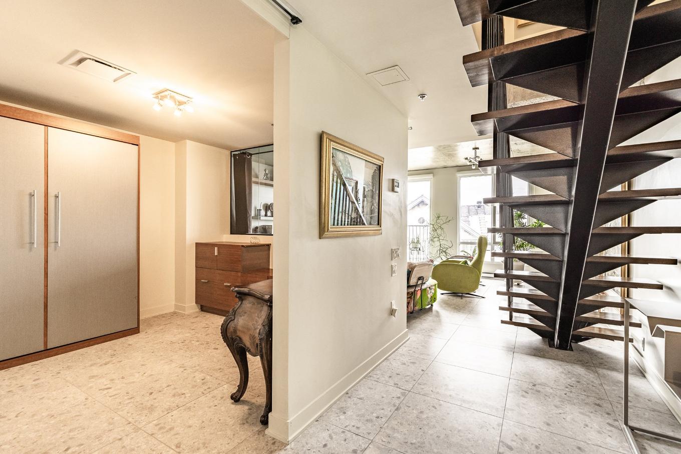 Corridor - 508-2118 Rue St-Dominique, Montréal (Ville-Marie), QC - Indoor Photo Showing Other Room