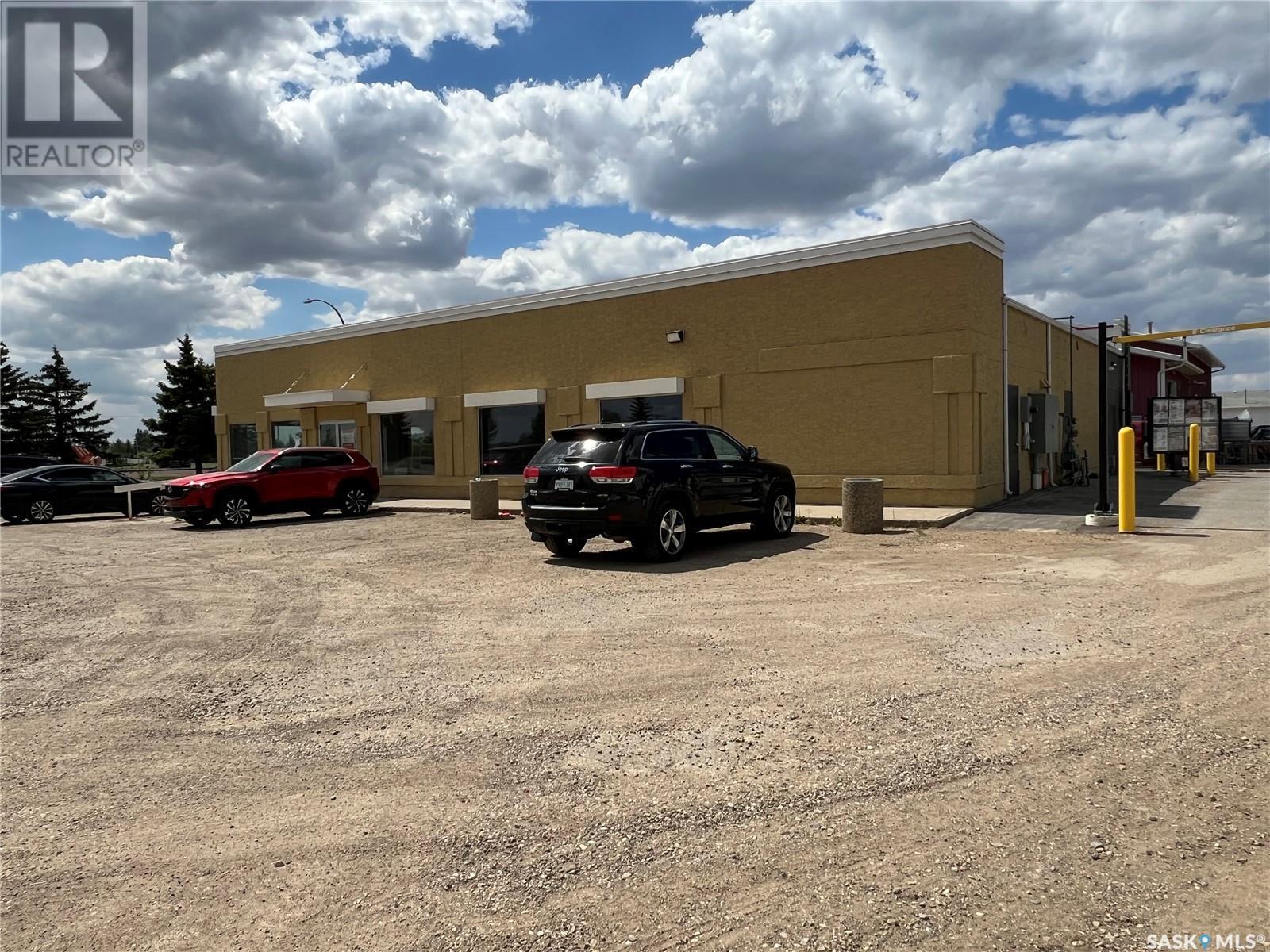 East Part 310 - 316 Saskatchewan Drive E, Melfort, SK