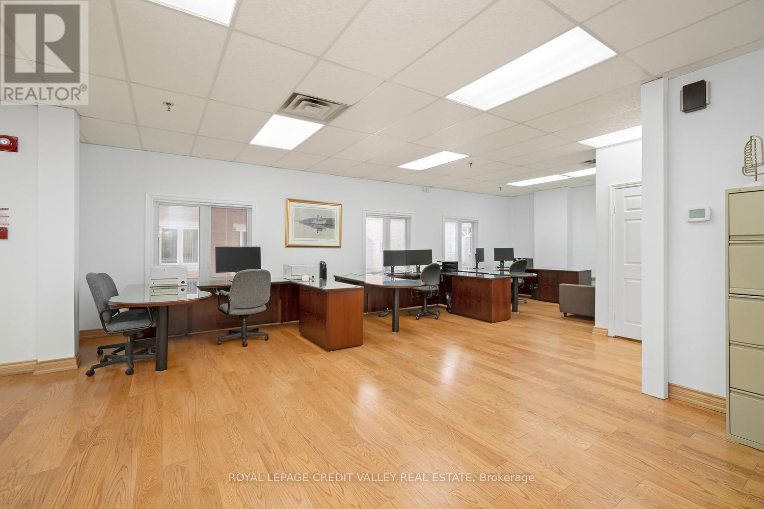 201 - 335 Renfrew Drive, Markham, ON