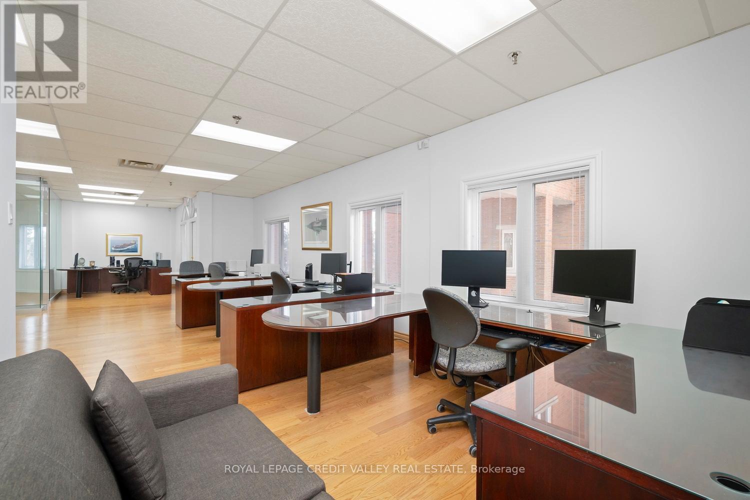 201 - 335 Renfrew Drive, Markham, ON