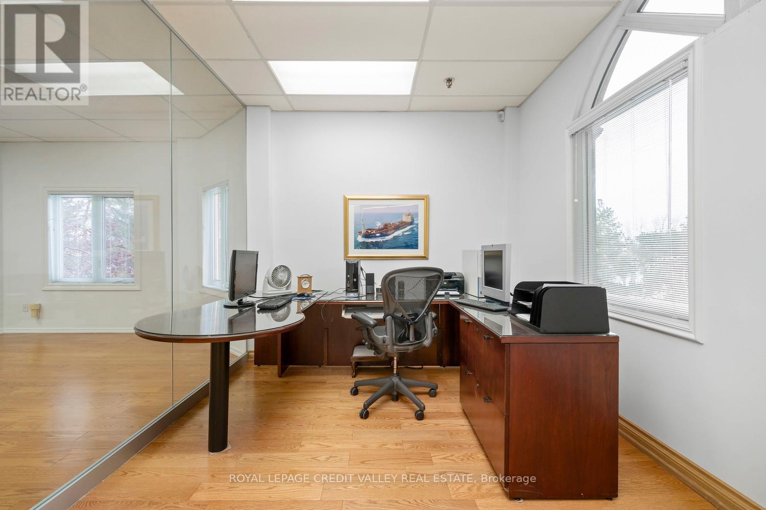 201 - 335 Renfrew Drive, Markham, ON