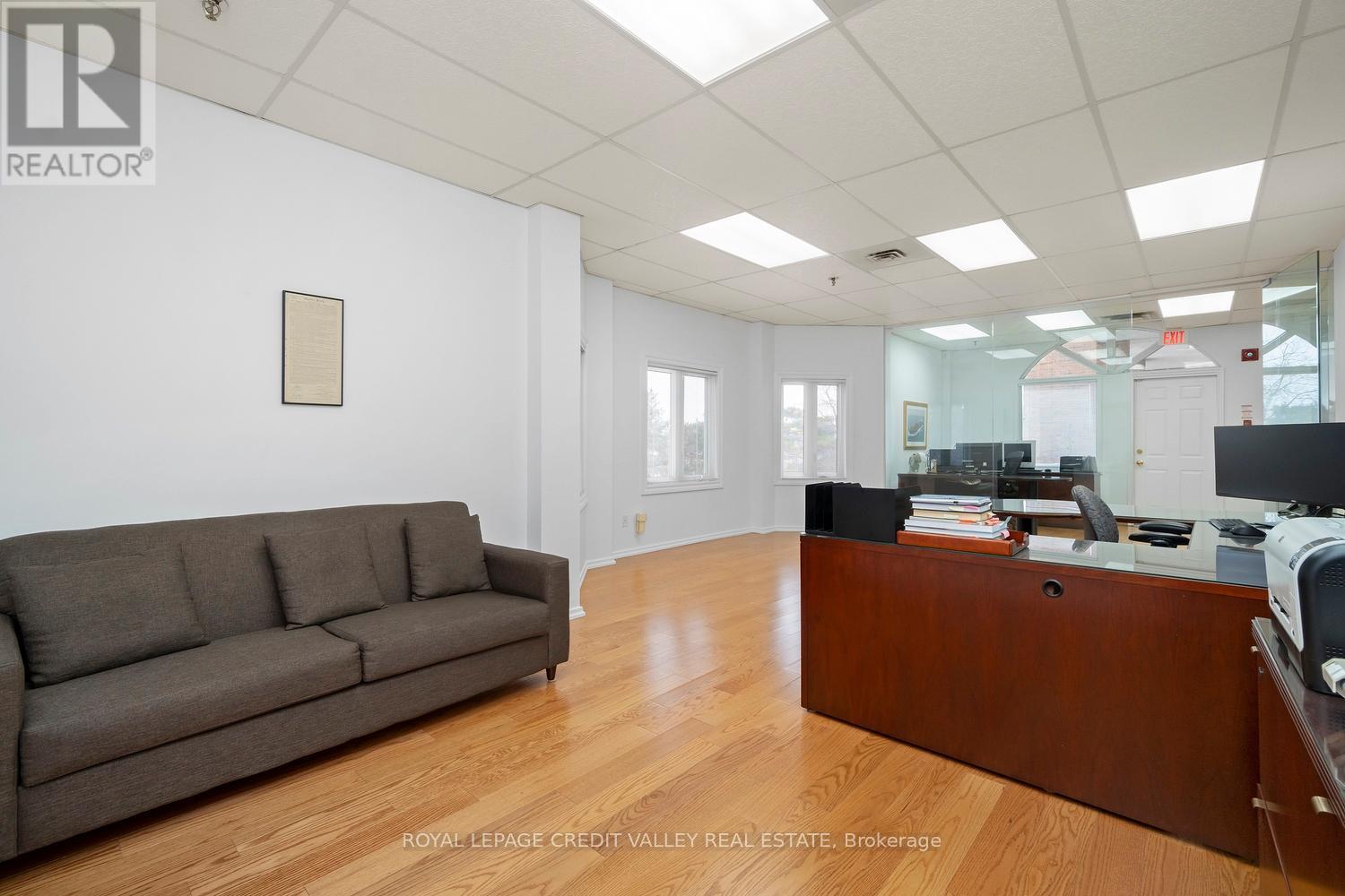 201 - 335 Renfrew Drive, Markham, ON