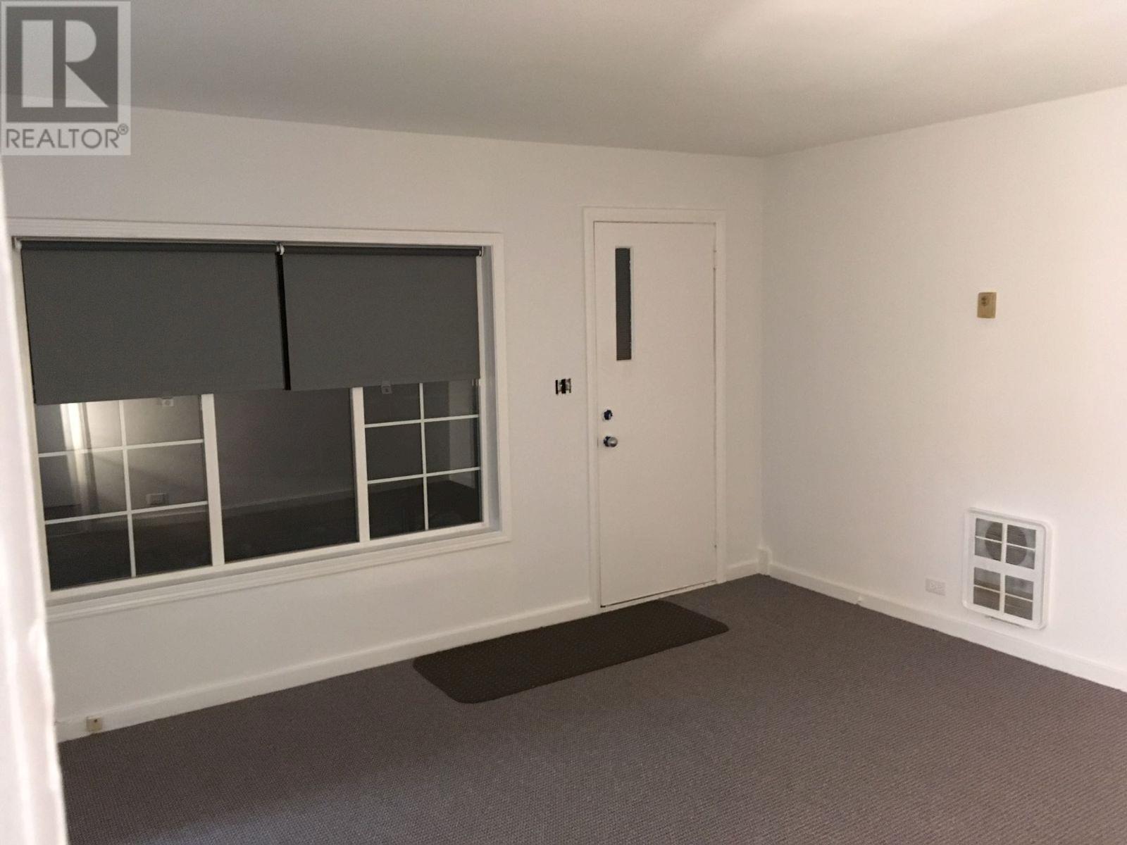 7208 89Th Street, Osoyoos, BC - Indoor Photo Showing Other Room