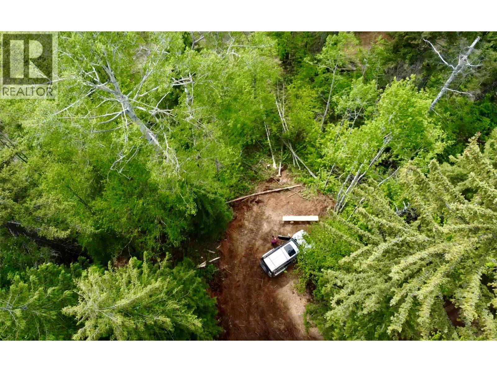 1176 Golden Donald Upper Road, Golden, BC