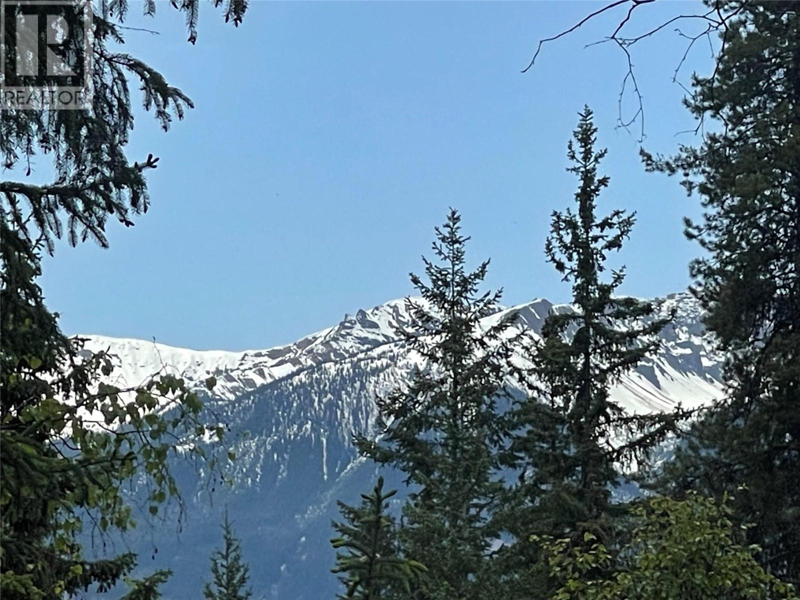 1176 Golden Donald Upper Road, Golden, BC