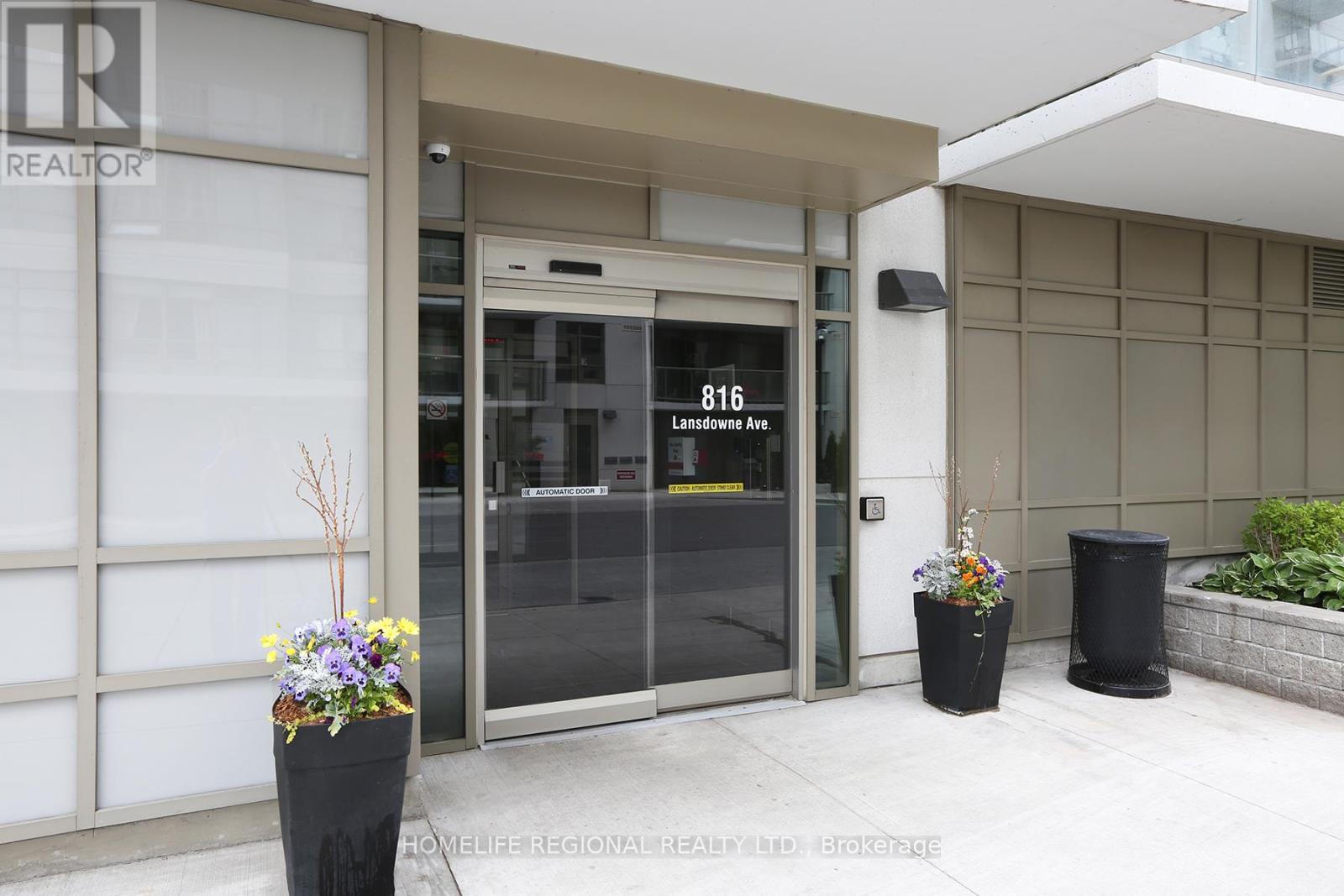 1015 - 816 Lansdowne Avenue, Toronto, ON - Outdoor With Exterior