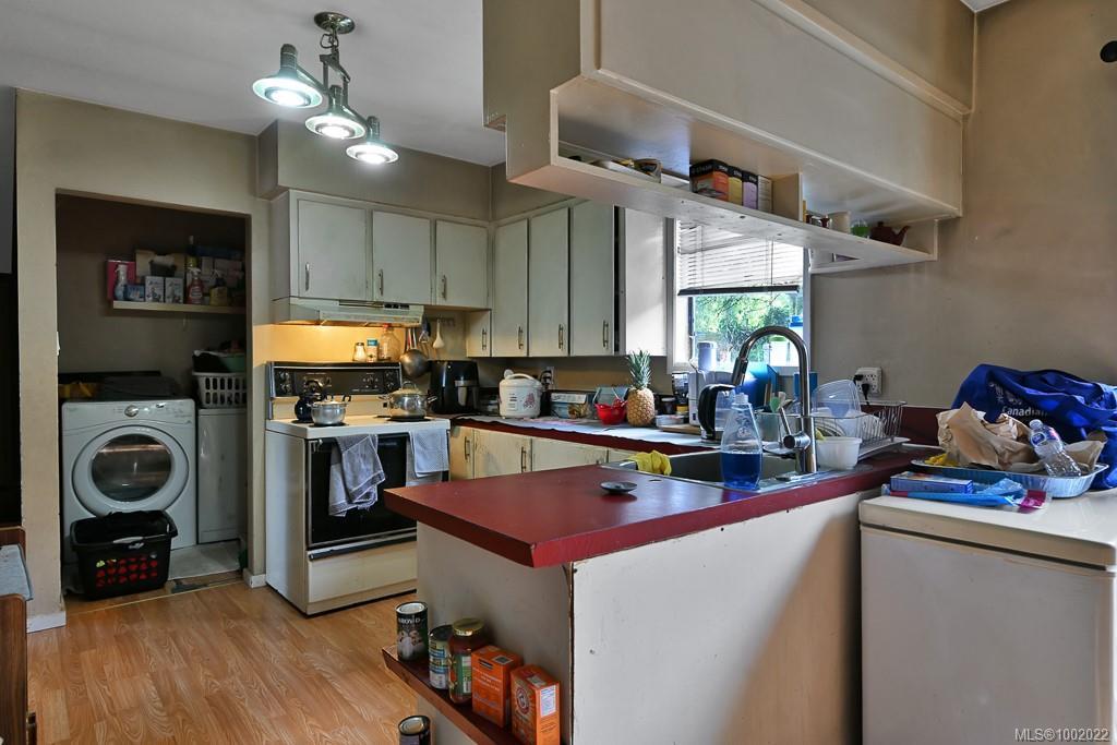 307, 311,315 Holly Ave, Nanaimo, BC - Indoor