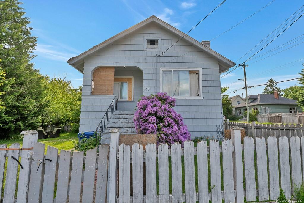 311, 307,315 Holly Ave, Nanaimo, BC