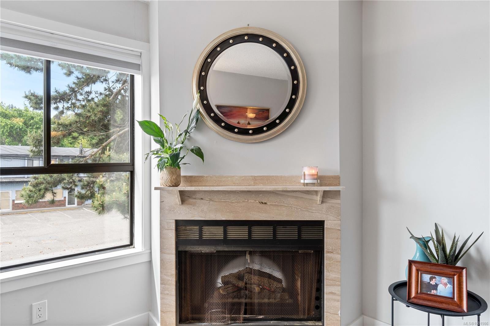 213-2815 Departure Bay Rd, Nanaimo, BC - Indoor Photo Showing Other Room With Fireplace