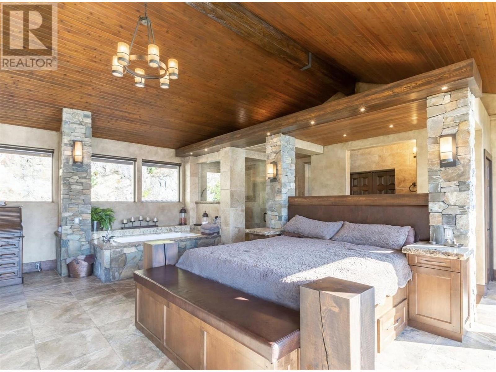 15010 & 15020 Tamarack Drive, Coldstream, BC - Indoor Photo Showing Bedroom