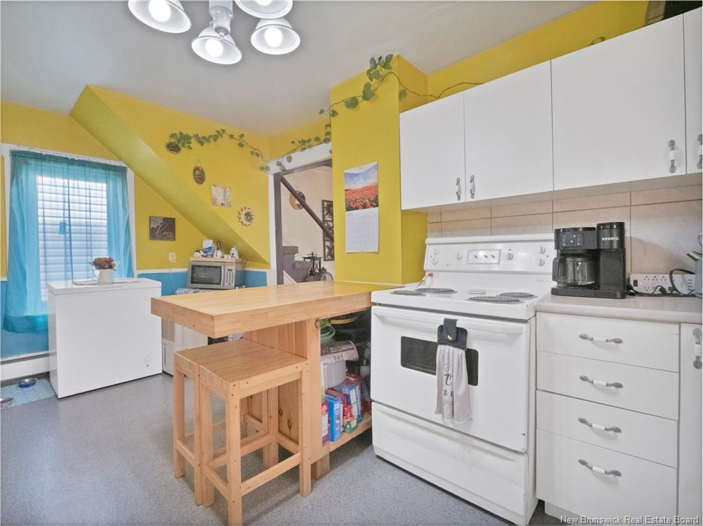 58 Elm St, Moncton, NB