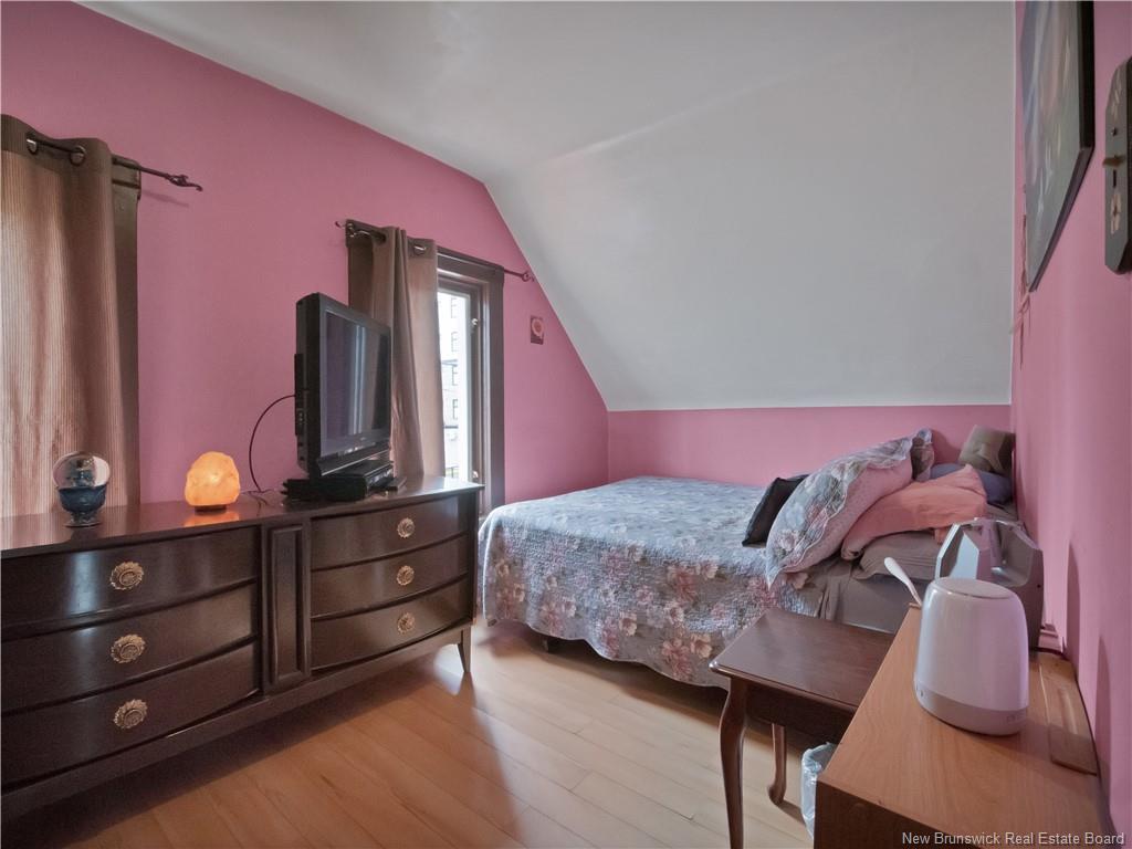 58 Elm St, Moncton, NB