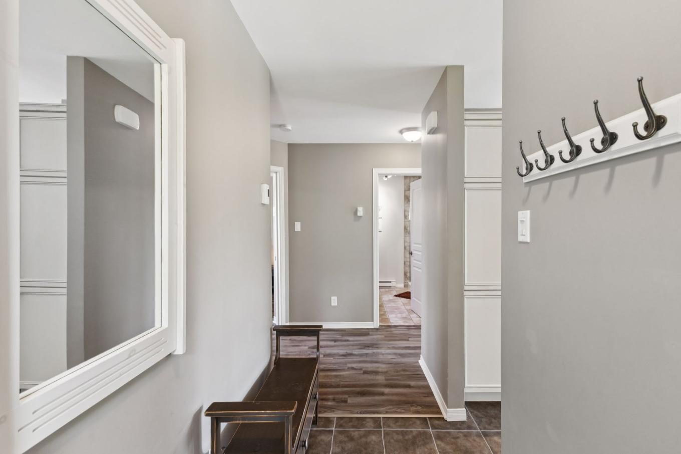 Hall - 1812 Ch. Du Golf, Mont-Tremblant, QC - Indoor Photo Showing Other Room