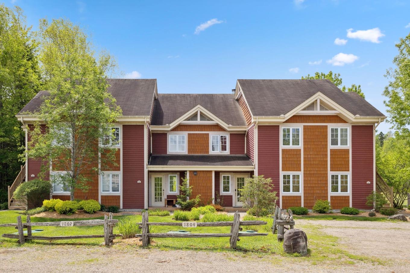 Frontage - 1812 Ch. Du Golf, Mont-Tremblant, QC - Outdoor With Facade