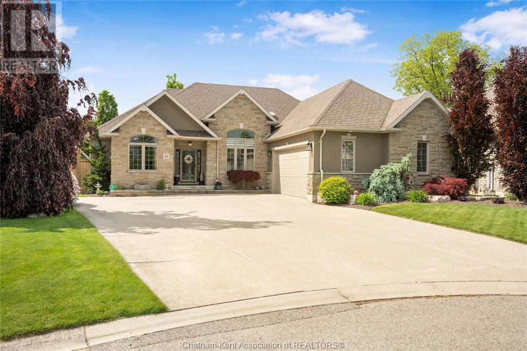 31 Stonegate Walk, Raleigh Township, ON - Outdoor With Facade