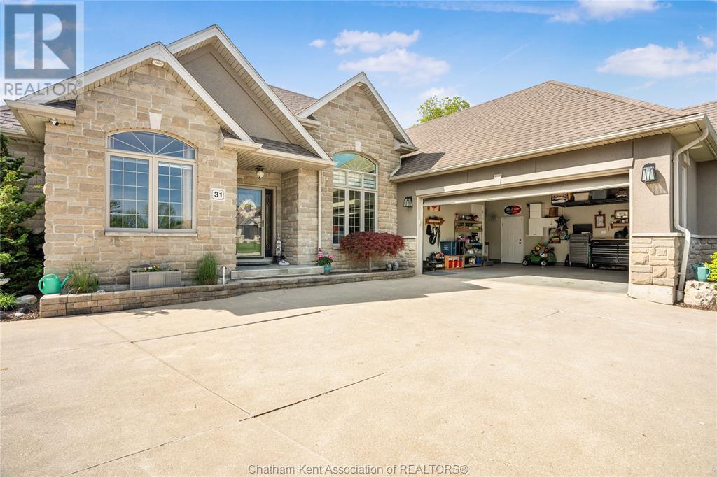 31 Stonegate Walk, Raleigh Township, ON - Outdoor With Facade