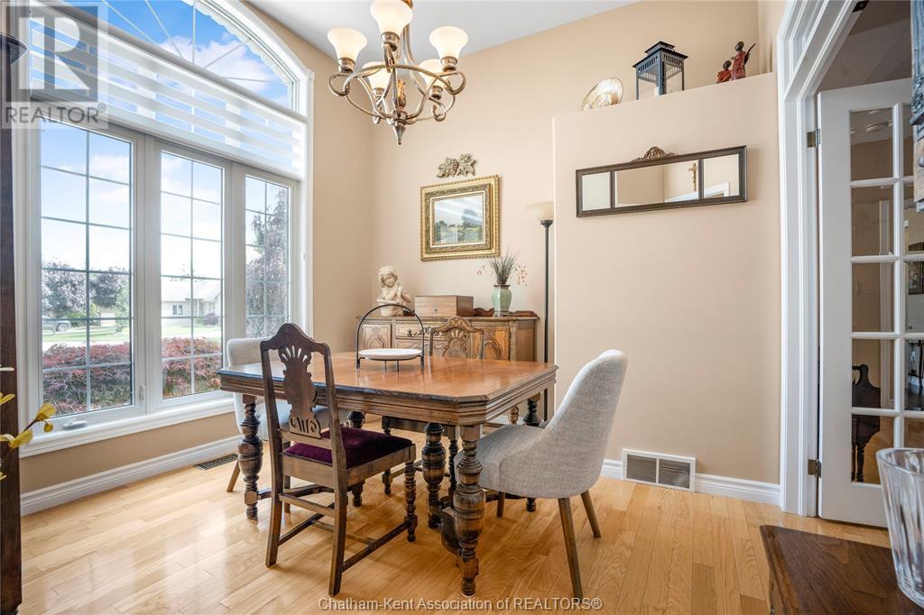 31 Stonegate Walk, Raleigh Township, ON - Indoor Photo Showing Dining Room