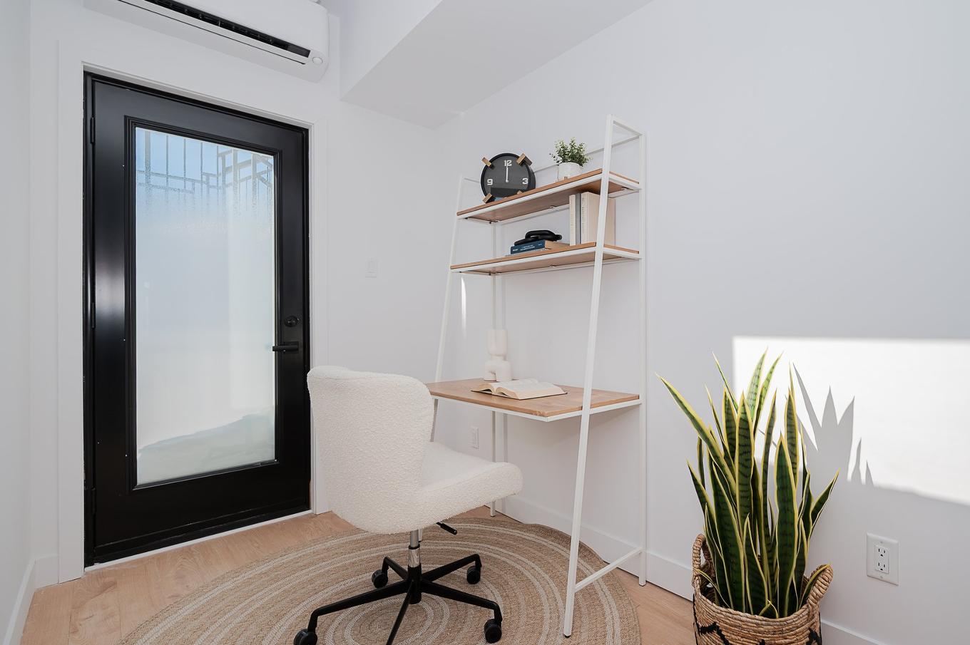 Office - 6272 Av. De Gaspé, Montréal (Rosemont/La Petite-Patrie), QC - Indoor