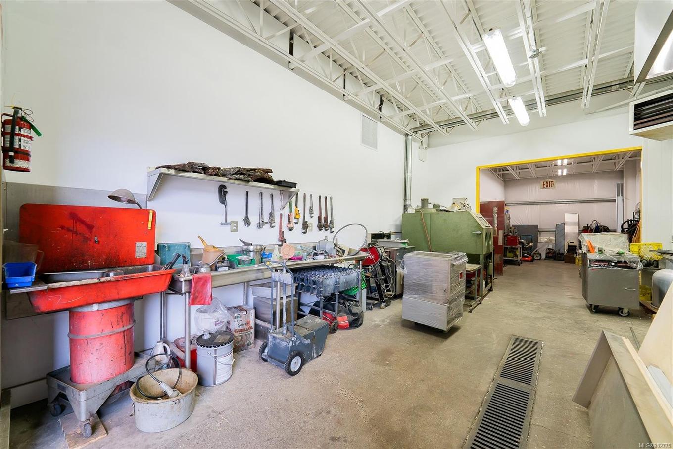 7431 Industrial Rd, Lantzville, BC