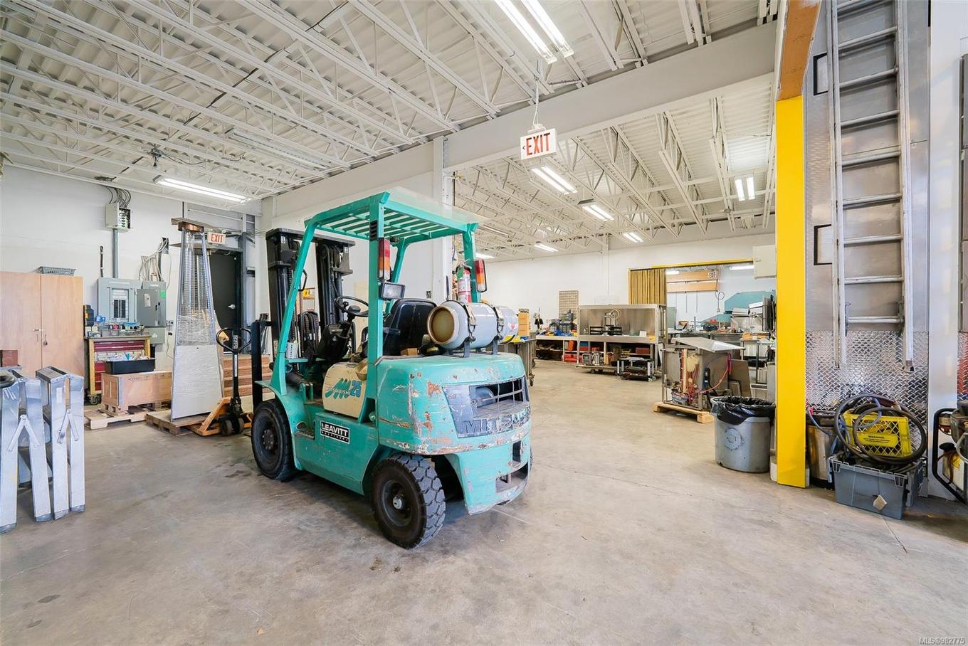 7431 Industrial Rd, Lantzville, BC