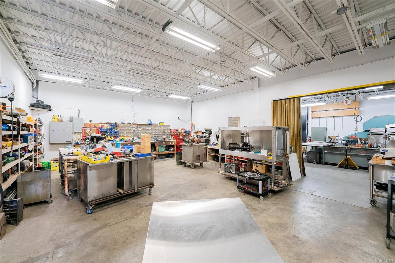 7431 Industrial Rd, Lantzville, BC