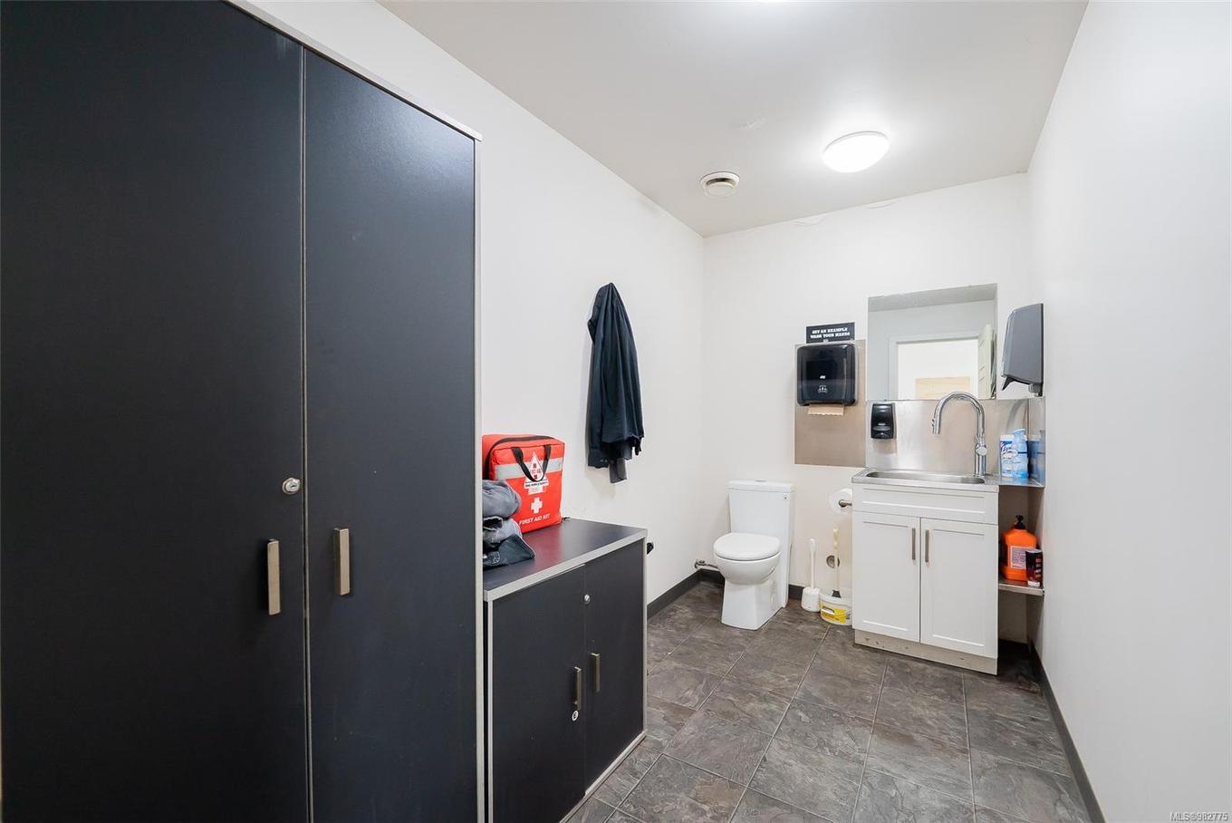 7431 Industrial Rd, Lantzville, BC