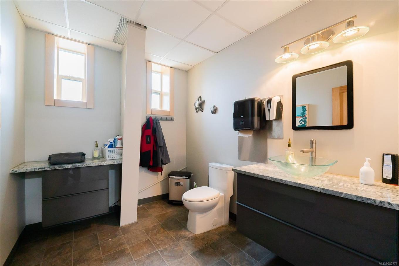 7431 Industrial Rd, Lantzville, BC