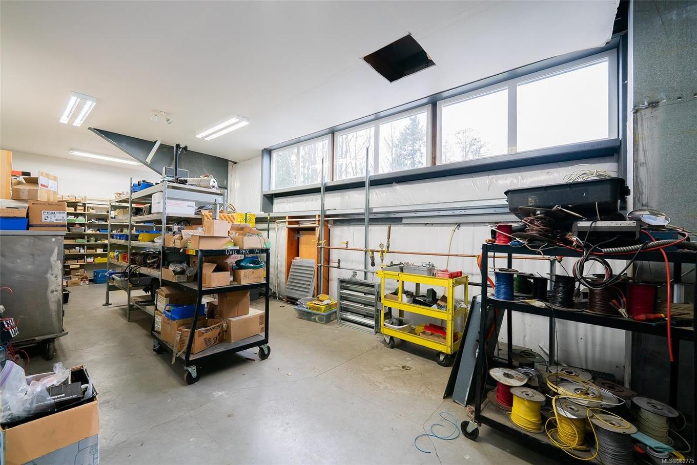 7431 Industrial Rd, Lantzville, BC