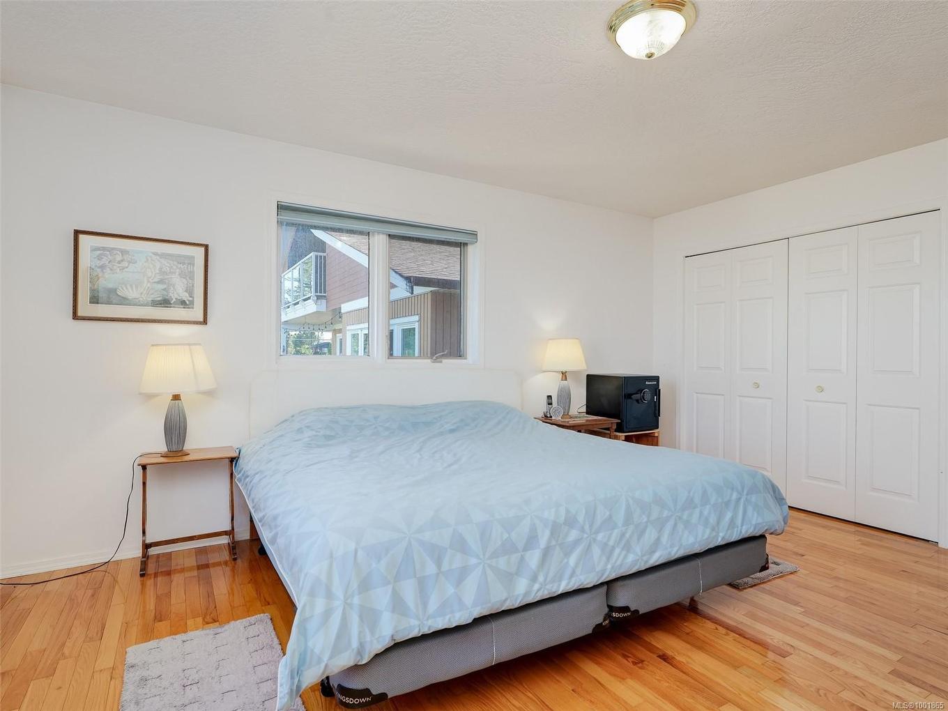 3191 Martindale Rd, Central Saanich, BC