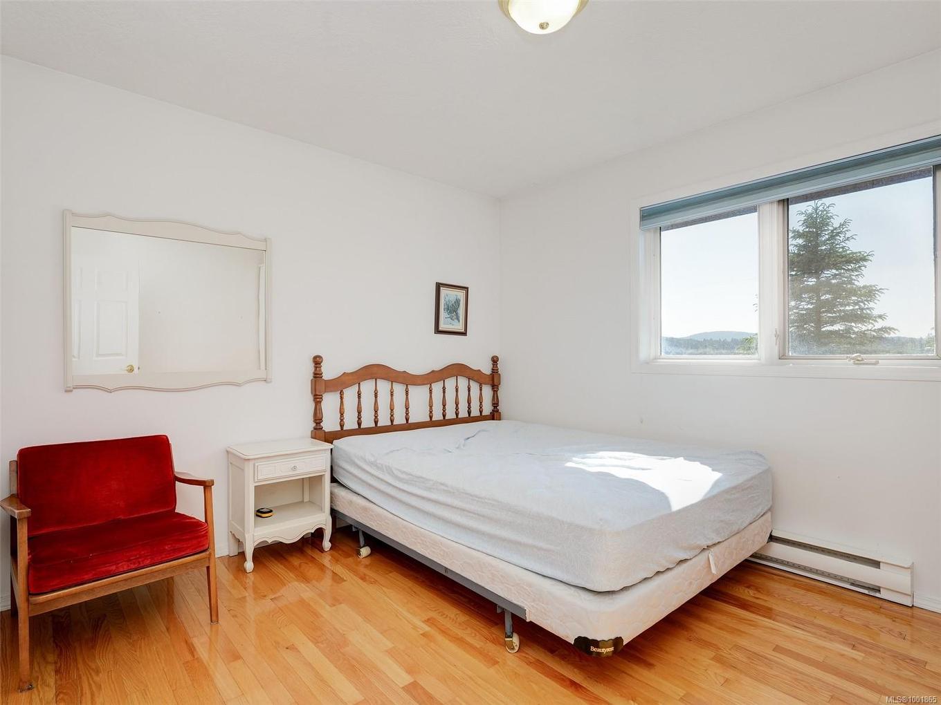 3191 Martindale Rd, Central Saanich, BC