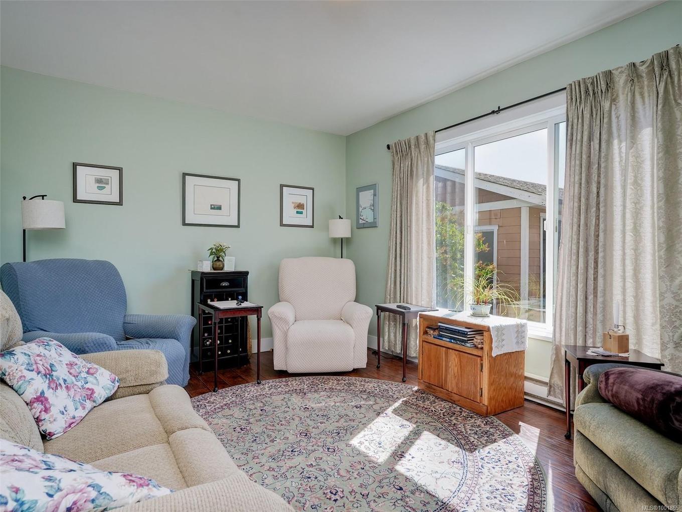 3191 Martindale Rd, Central Saanich, BC