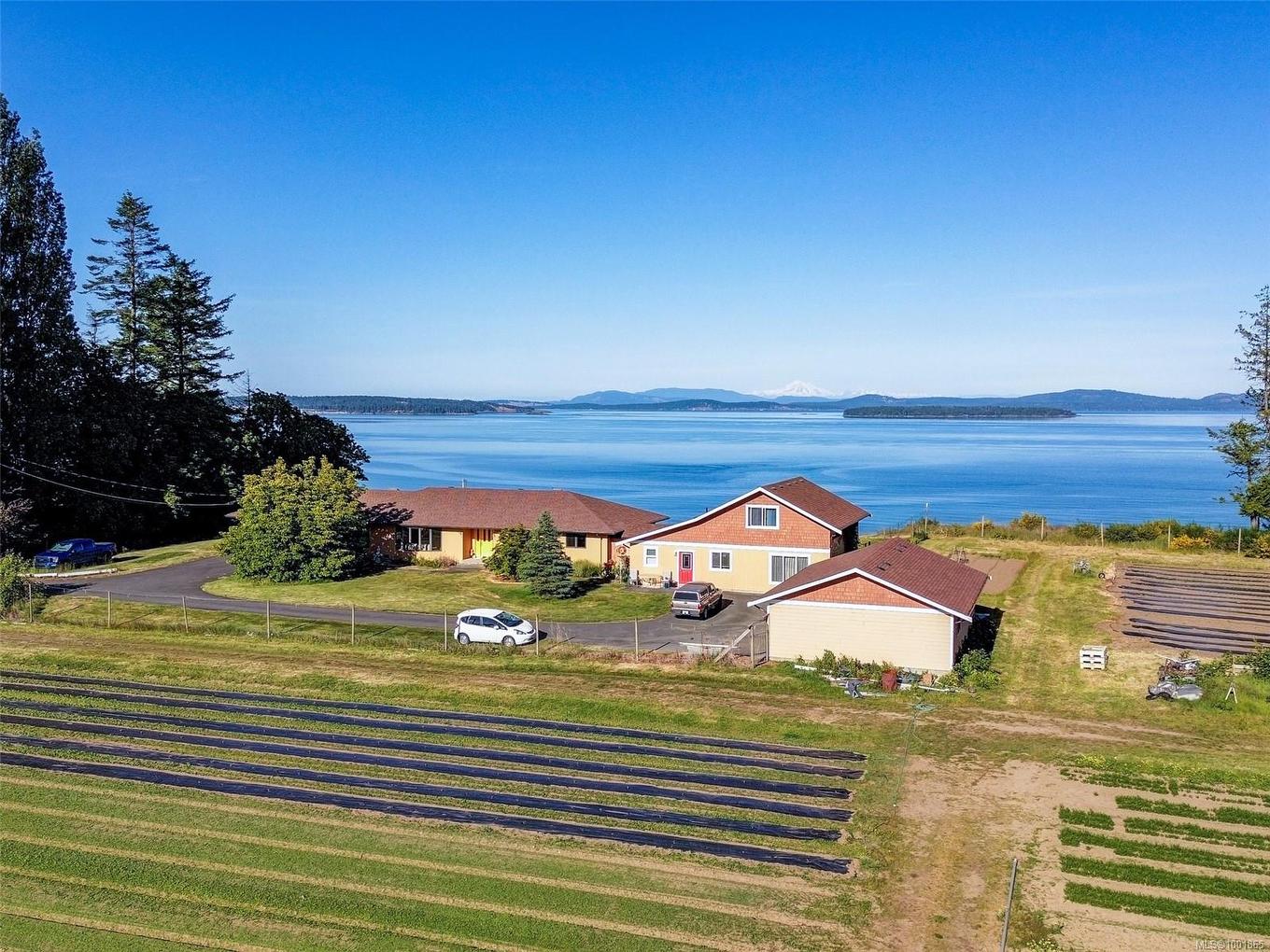 3191 Martindale Rd, Central Saanich, BC