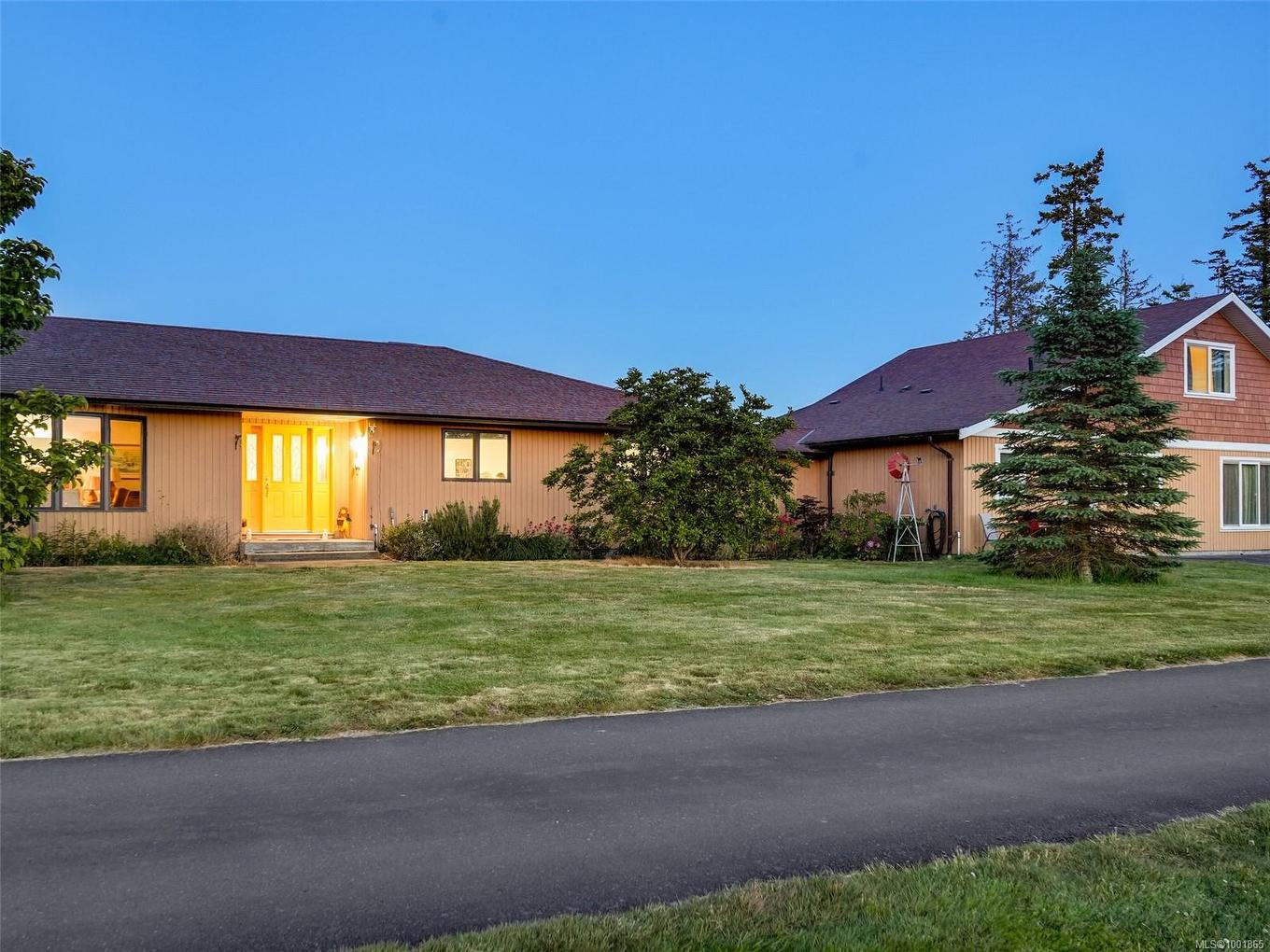 3191 Martindale Rd, Central Saanich, BC