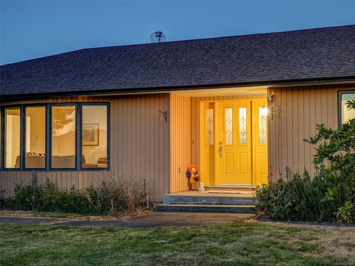 3191 Martindale Rd, Central Saanich, BC