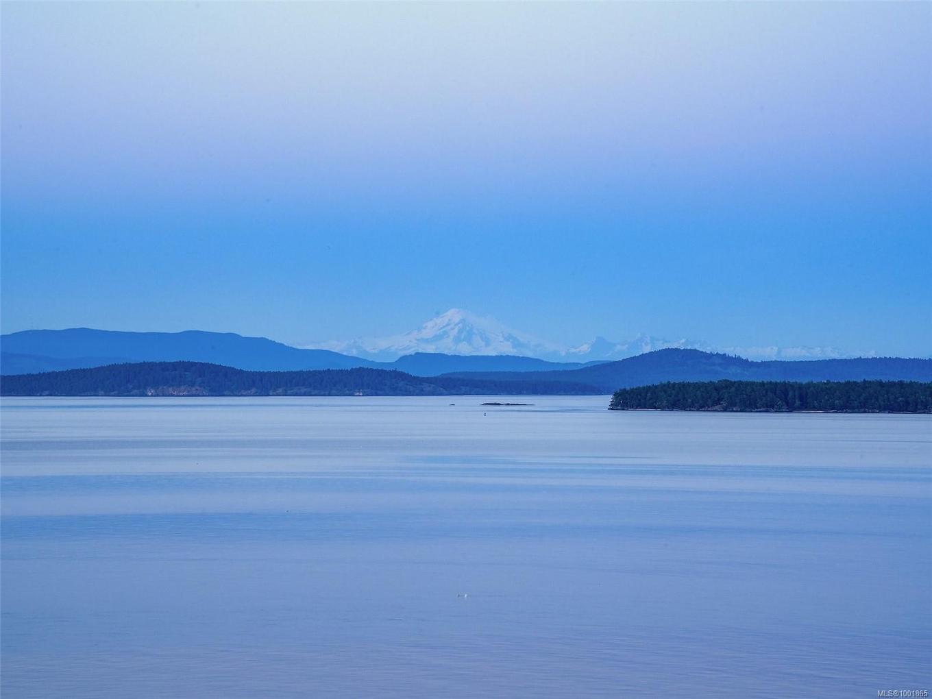 3191 Martindale Rd, Central Saanich, BC