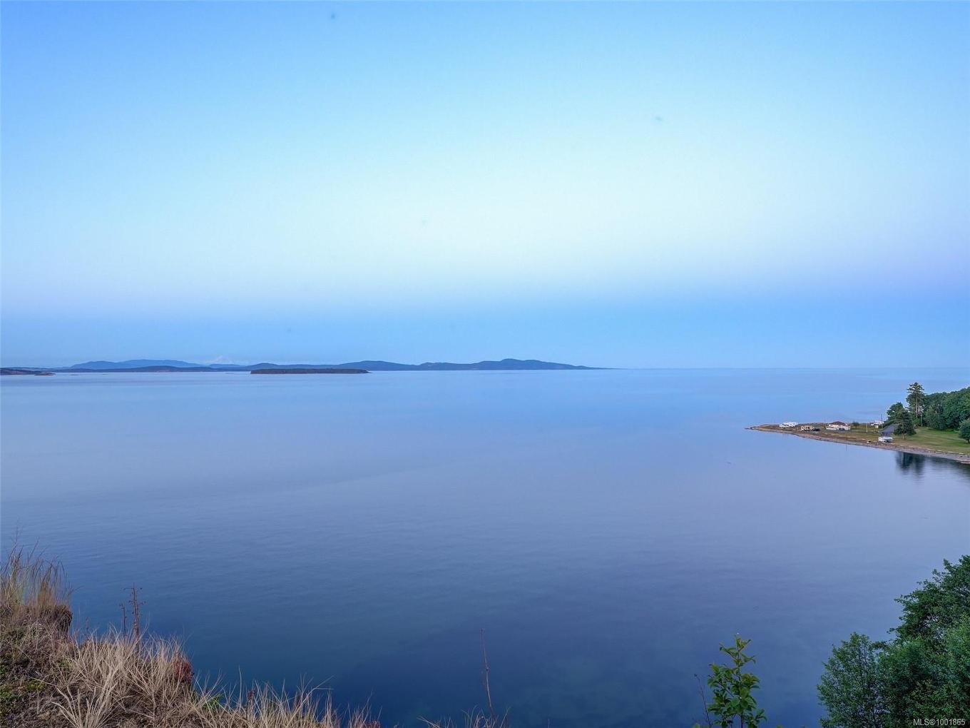 3191 Martindale Rd, Central Saanich, BC