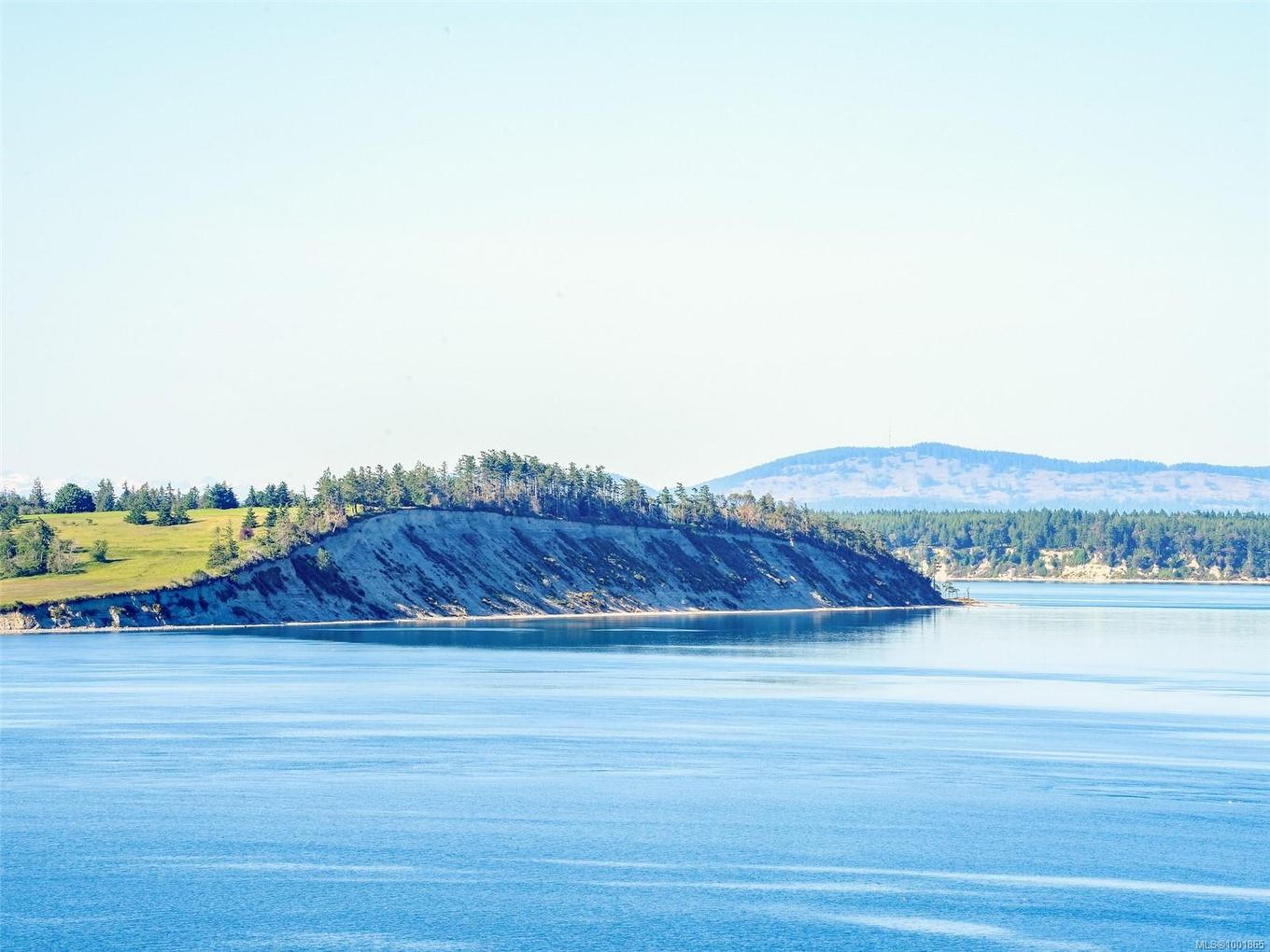 3191 Martindale Rd, Central Saanich, BC