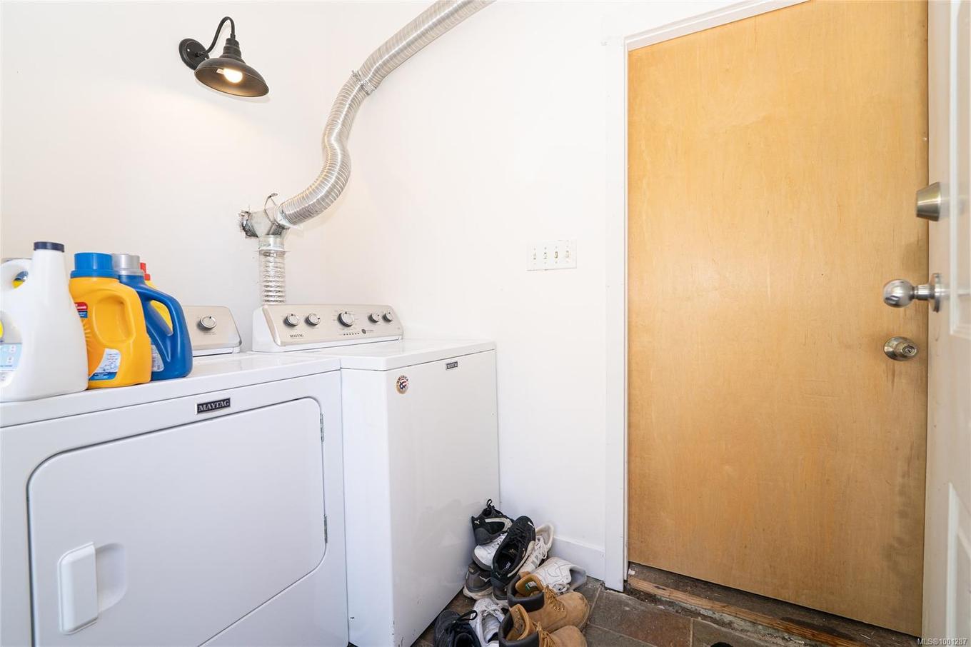 981 Isabell Ave, Langford, BC