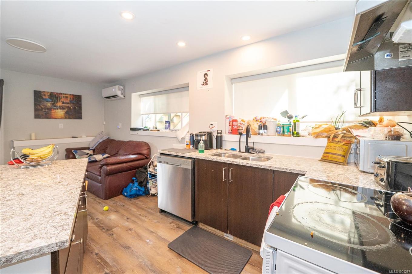 981 Isabell Ave, Langford, BC