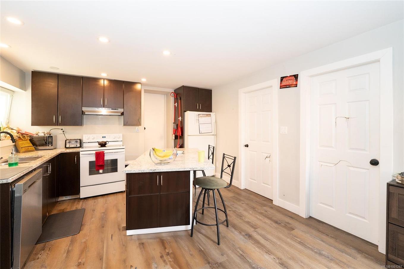 981 Isabell Ave, Langford, BC