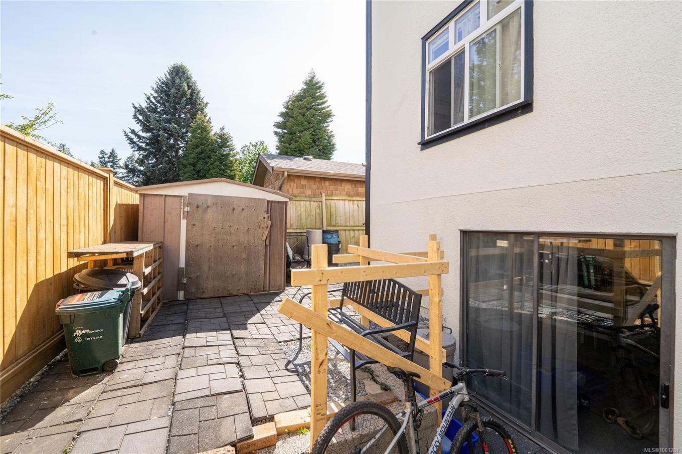 981 Isabell Ave, Langford, BC