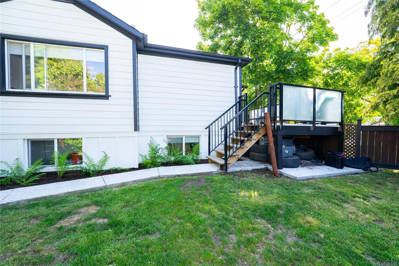 981 Isabell Ave, Langford, BC