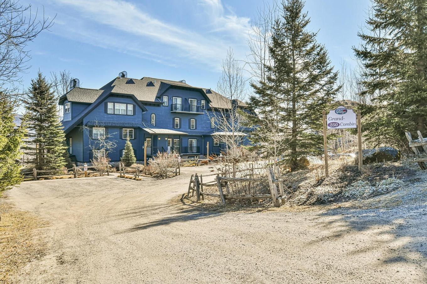 Façade - 4-250 Rue Du Mont-Plaisant, Mont-Tremblant, QC - Outdoor