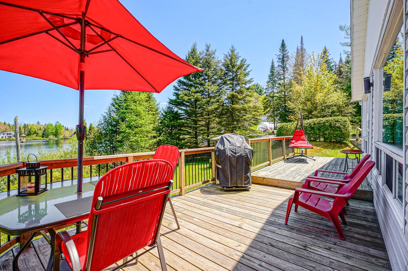 Terrasse - 64 Ch. Du Lac-Brunet, Sainte-Agathe-Des-Monts, QC - Outdoor With Deck Patio Veranda With Exterior