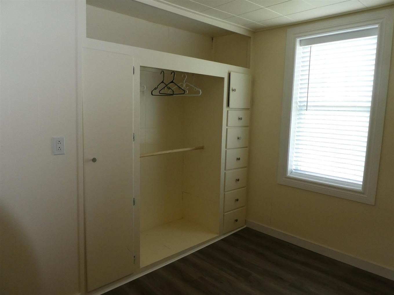 204 Second Ave Sw, Geraldton, ON - Indoor Photo Showing Other Room