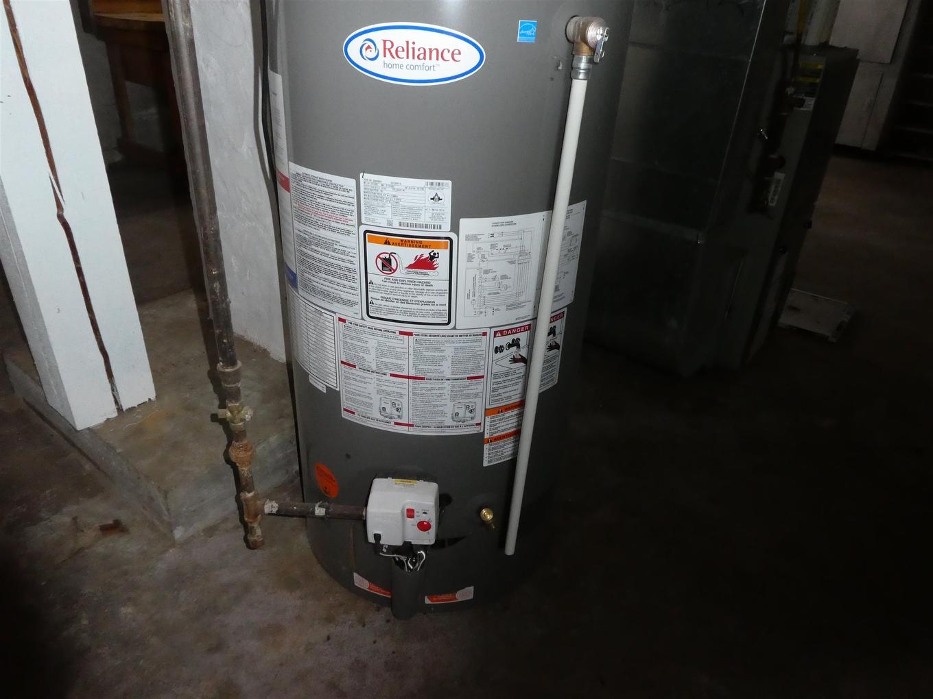 204 Second Ave Sw, Geraldton, ON - Indoor Photo Showing Basement