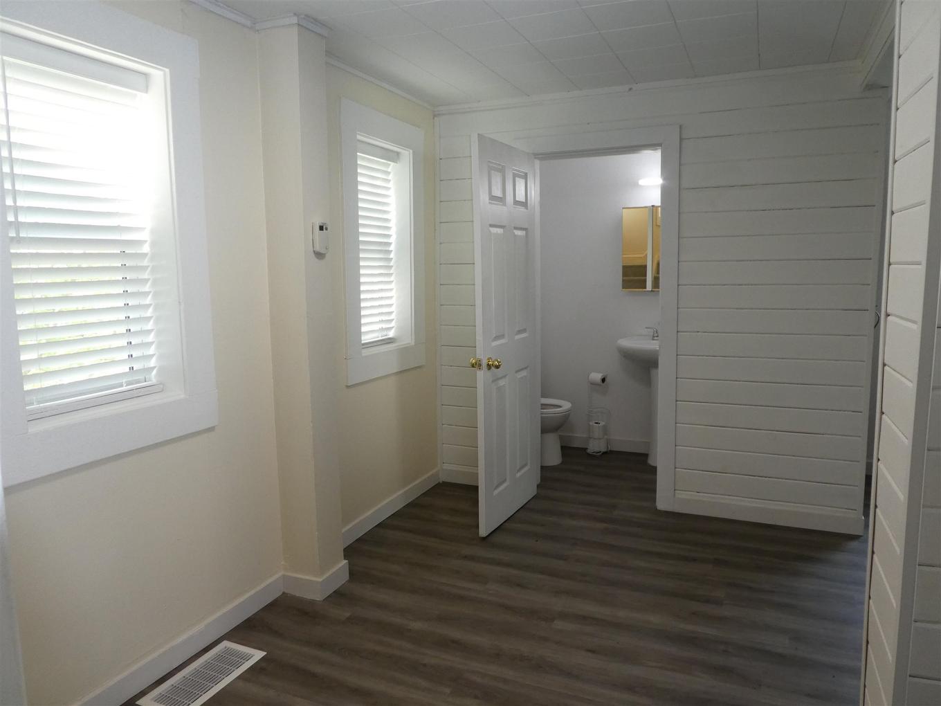 204 Second Ave Sw, Geraldton, ON - Indoor Photo Showing Other Room