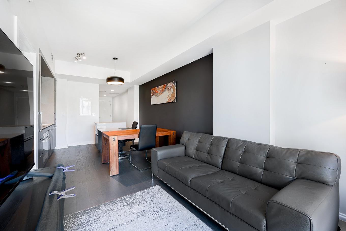 Salon - 4416-1288 Av. Des Canadiens-De-Montréal, Montréal (Ville-Marie), QC - Indoor Photo Showing Living Room