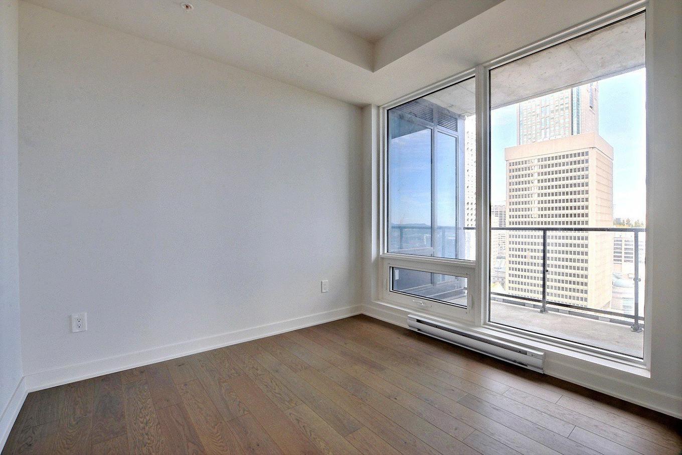 Bedroom - 2202-1188 Rue St-Antoine O., Montréal (Ville-Marie), QC - Indoor Photo Showing Other Room